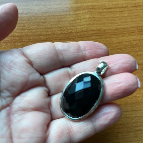 Onyx and silver pendant - Picture 2 of 8